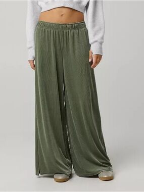 Aerie Offline Velour Super Wide Pants Olive Fun